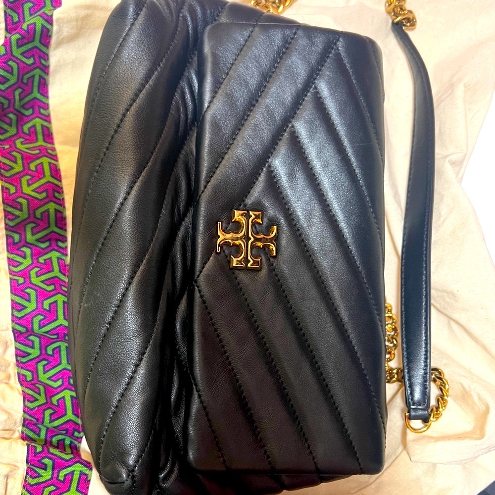Tory Burch quilted convertible shoulder bag leather